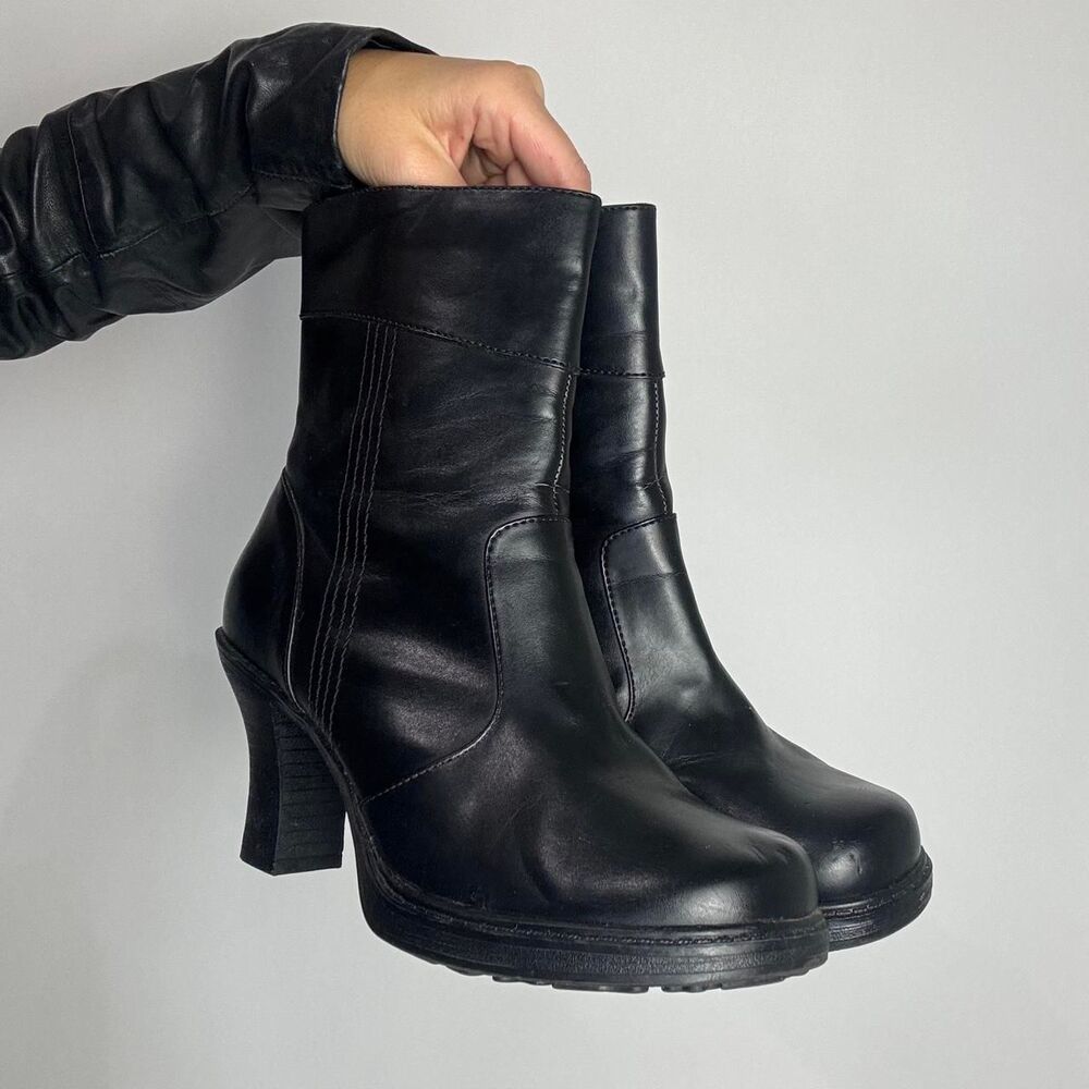 Mudd Vintage 90s Black Square Toe Ankle Boots